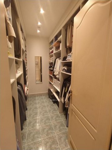 Eladó családi ház, Budajenőn 404 M Ft, 6 szobás