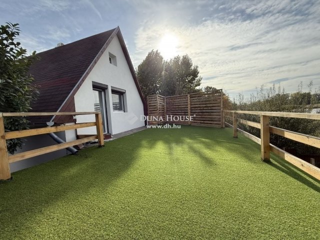 Eladó családi ház, Taksonyon 145.9 M Ft, 4 szobás