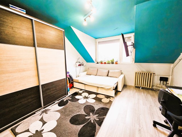 Eladó panellakás, Kiskunhalason 25.5 M Ft, 2 szobás