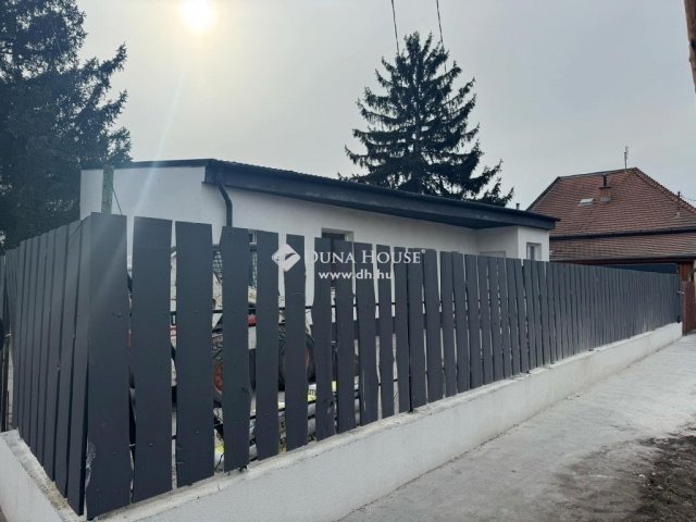 Eladó családi ház, Budapesten, XVIII. kerületben 59.9 M Ft