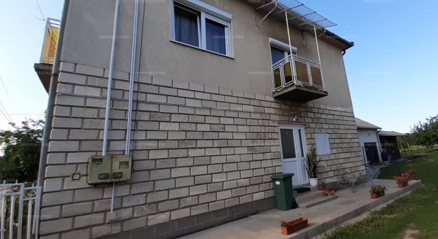 Eladó családi ház, Galgamácsán 54.9 M Ft, 5 szobás