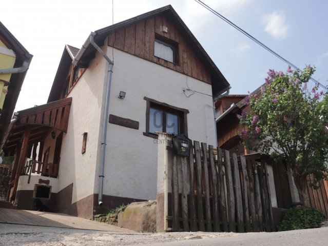 Eladó családi ház, Pomázon 64.9 M Ft, 5 szobás