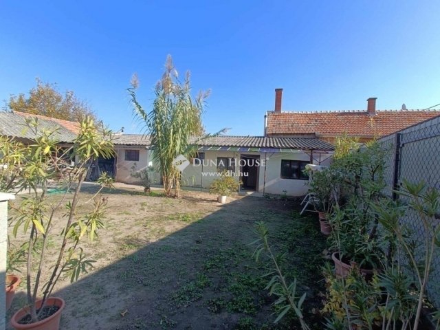 Eladó családi ház, Nagykőrösön 46.99 M Ft, 3 szobás