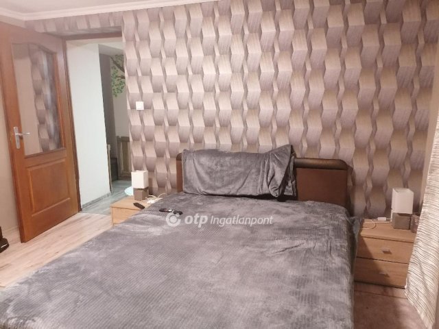 Eladó családi ház, Nagykállóban 30 M Ft, 2 szobás