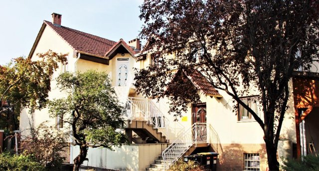 Eladó családi ház, Budapesten, X. kerületben, Kelemen utcában