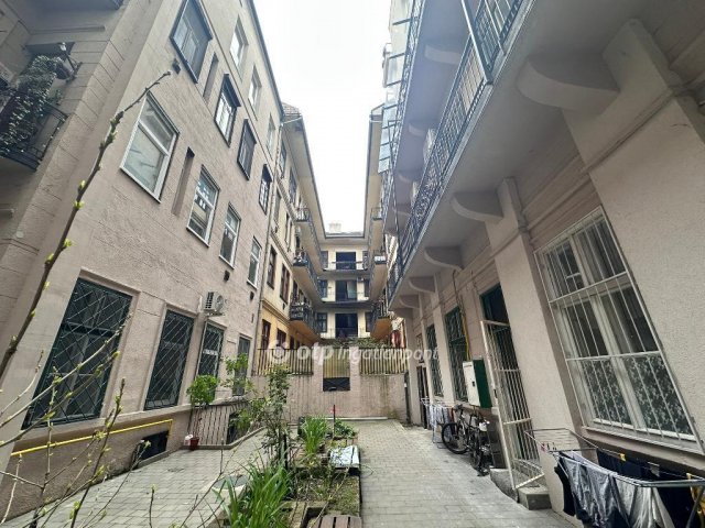 Eladó téglalakás, Budapesten, IX. kerületben 42.9 M Ft, 1 szobás
