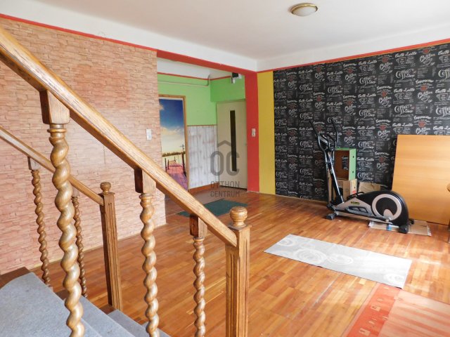 Eladó családi ház, Cegléden 24.5 M Ft, 4 szobás