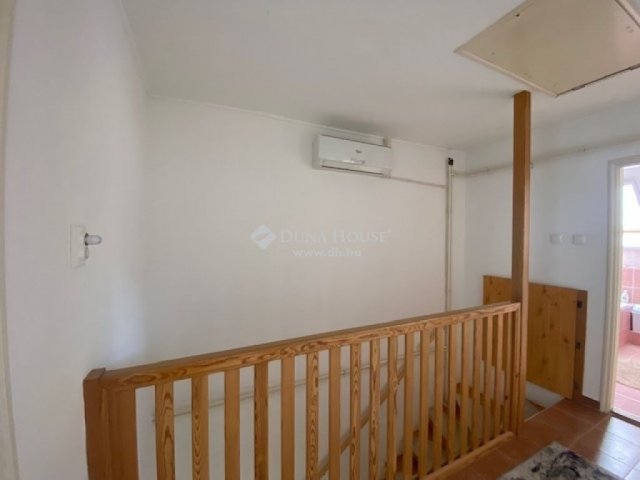 Eladó sorház, Szajkon 69 M Ft, 4 szobás / költözzbe.hu