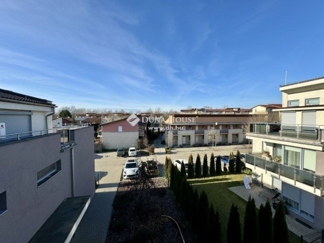 Eladó téglalakás, Kecskeméten 89.9 M Ft, 2 szobás