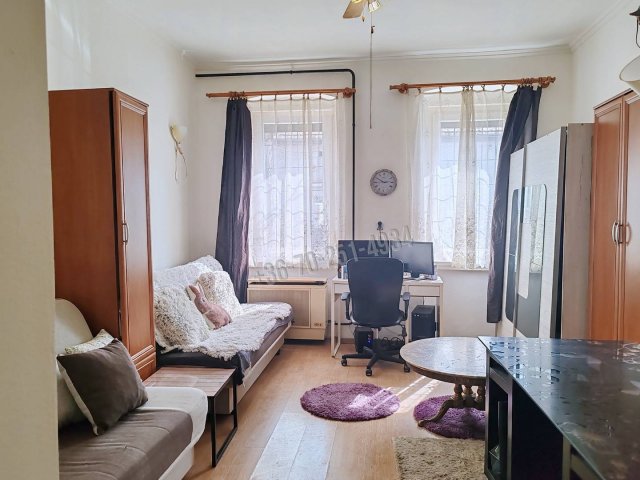 Eladó téglalakás, Budapesten, XX. kerületben 31.2 M Ft, 1 szobás
