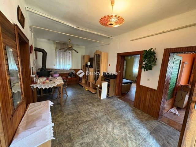 Eladó családi ház, Bázakerettyén 9.4 M Ft, 3 szobás