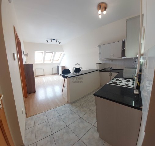 Kiadó téglalakás, albérlet, Szekszárdon 140 E Ft / hó