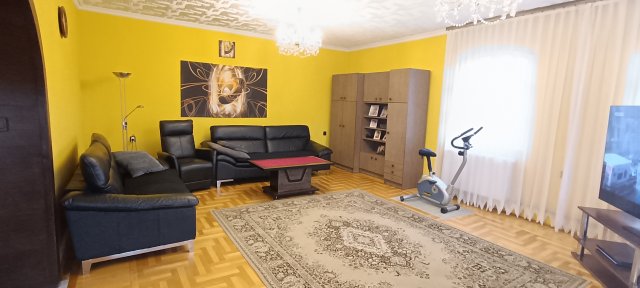 Eladó családi ház, Budaörsön 395 M Ft, 6 szobás