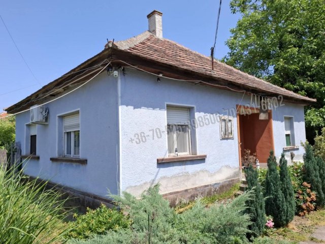 Eladó családi ház, Tápiószelén 24.8 M Ft, 3 szobás