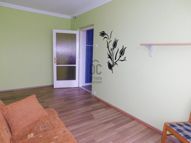 Eladó panellakás, Cegléden 38.9 M Ft, 2 szobás
