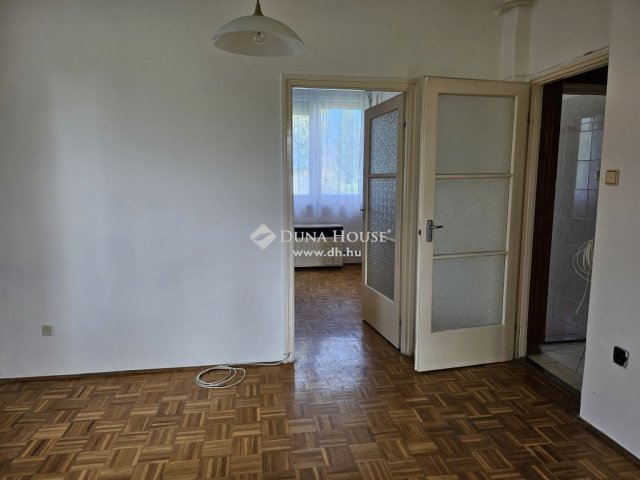 Eladó téglalakás, Budapesten, X. kerületben 42.5 M Ft, 2 szobás