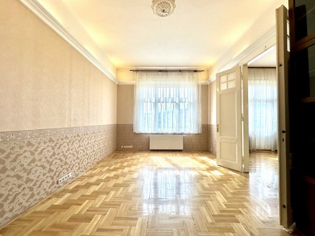 Kiadó téglalakás, albérlet, Budapesten, I. kerületben, 3 szobás