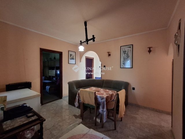 Eladó családi ház, Szentpéterszegen 28.5 M Ft, 4 szobás