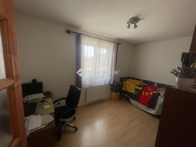 Eladó családi ház, Debrecenben 65 M Ft, 4 szobás