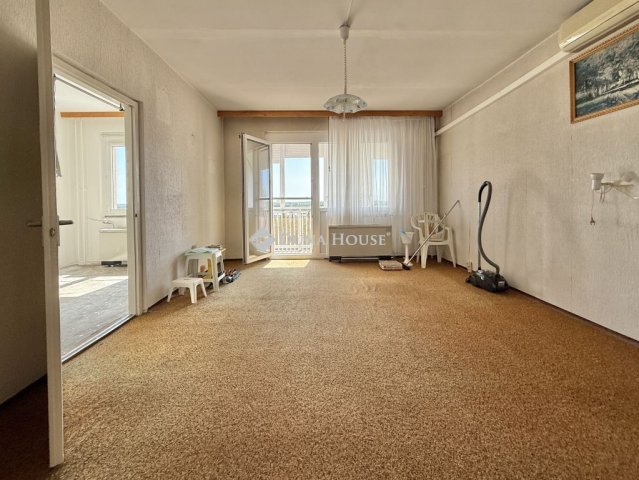 Eladó panellakás, Pakson 45 M Ft, 3 szobás / költözzbe.hu