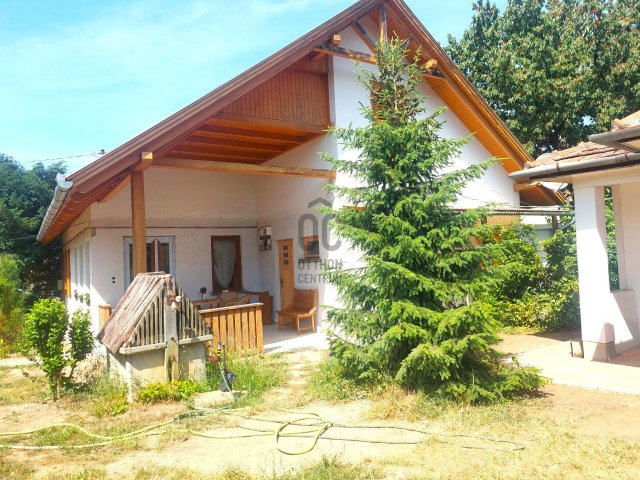 Eladó családi ház, Balatonszemesen 89.5 M Ft, 6 szobás