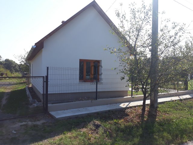 Eladó családi ház, Somogysimonyin 17.5 M Ft, 2 szobás