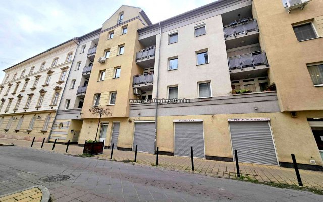Eladó garázs, Budapesten, IX. kerületben 5.9 M Ft