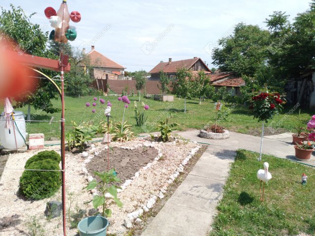 Eladó családi ház, Tótkomlóson 11.5 M Ft, 2 szobás