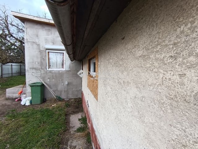 Eladó családi ház, Abonyban 13.9 M Ft, 2 szobás