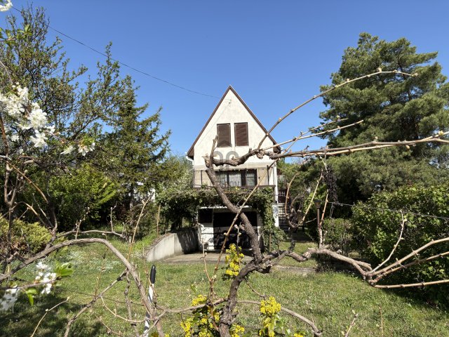 Eladó családi ház, Balatonkenesén 47.9 M Ft, 4 szobás