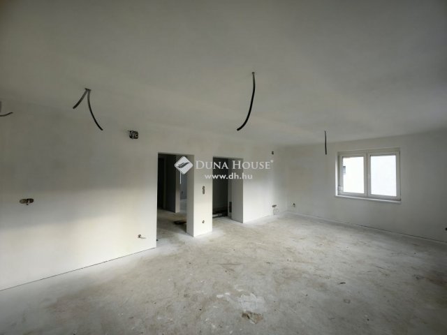 Eladó családi ház, Zalaegerszegen 79.9 M Ft, 4 szobás