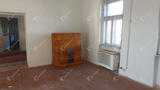 Eladó családi ház, Medgyesegyházán 18.4 M Ft, 5 szobás