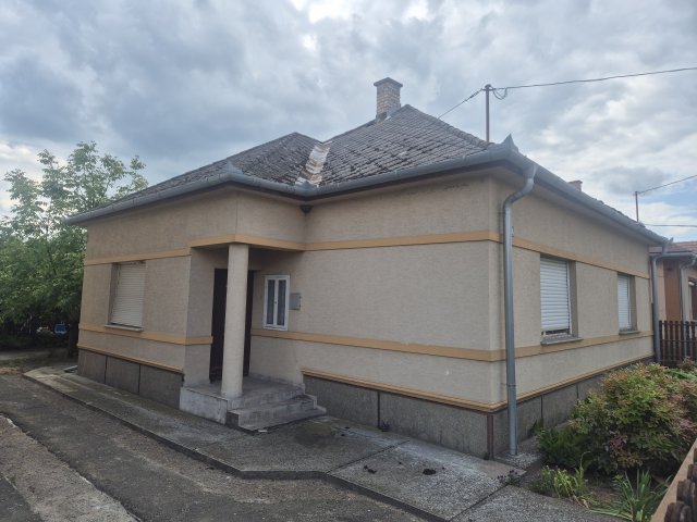 Eladó családi ház, Dabason 49.9 M Ft, 3 szobás
