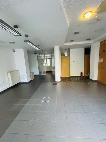 Kiadó üzlethelyiség, Veszprémben 380 E Ft / hó
