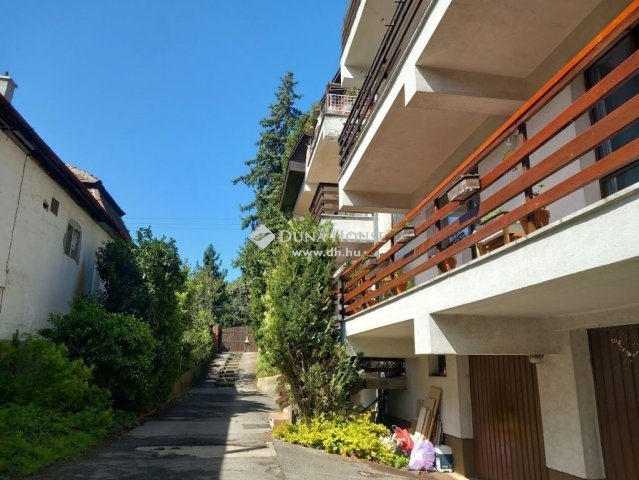 Eladó téglalakás, Solymáron 84 M Ft, 3 szobás