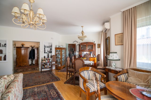 Eladó családi ház, Budapesten, II. kerületben 330 M Ft, 6 szobás