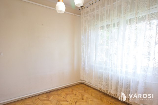 Eladó családi ház, Algyőn 55 M Ft, 4 szobás