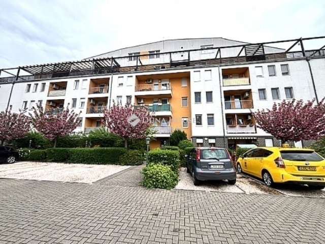 Eladó téglalakás, Budapesten, XVIII. kerületben 166 M Ft
