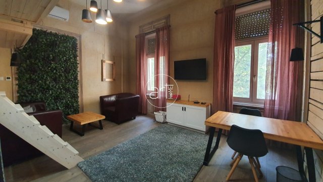 Kiadó téglalakás, albérlet, Szegeden 220 E Ft / hó, 2 szobás