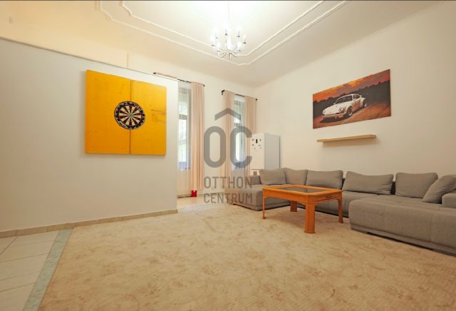 Eladó téglalakás, Budapesten, VI. kerületben 109.9 M Ft