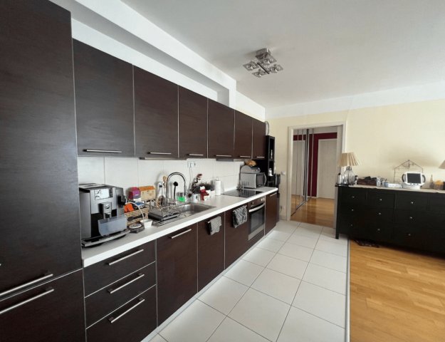 Kiadó téglalakás, albérlet, Budapesten, VI. kerületben