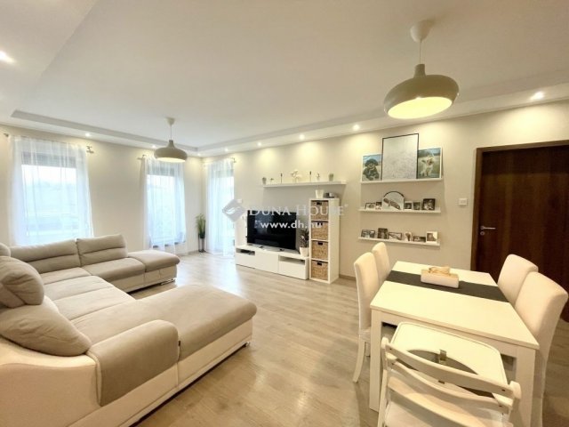 Eladó családi ház, Kecskeméten 87.9 M Ft, 4 szobás