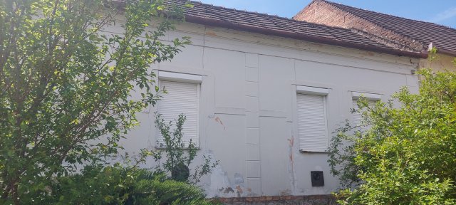 Eladó családi ház, Sásdon 12.5 M Ft, 3+1 szobás