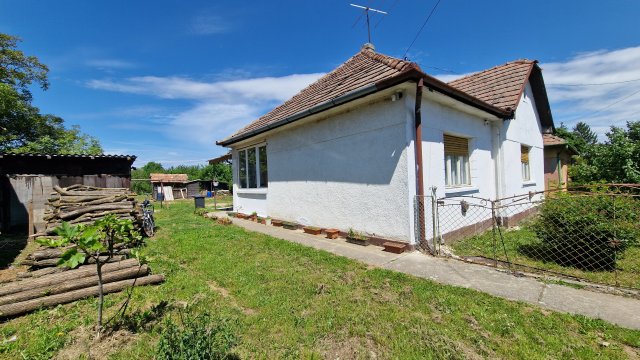 Eladó családi ház, Kemencén 22 M Ft, 3 szobás