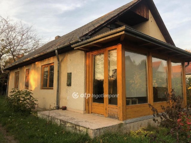 Eladó családi ház, Balatonbogláron 69 M Ft, 4 szobás