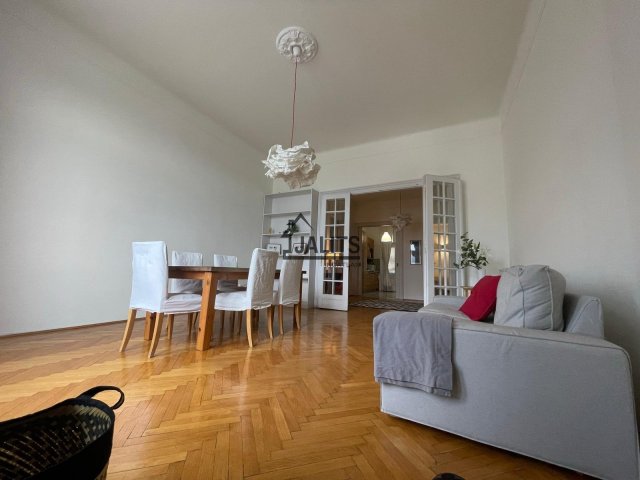 Kiadó téglalakás, albérlet, Budapesten, V. kerületben, 3 szobás