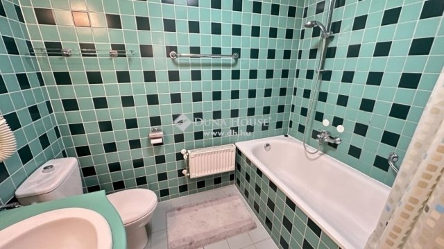 Eladó téglalakás, Budapesten, II. kerületben 81.8 M Ft, 2 szobás