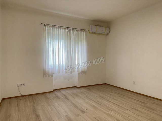 Eladó téglalakás, Mosonmagyaróváron 26.9 M Ft, 1 szobás