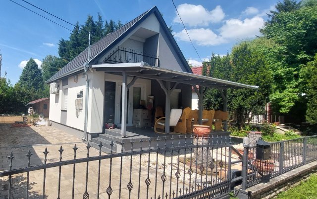 Eladó családi ház, Dombóváron 45.5 M Ft, 2+1 szobás