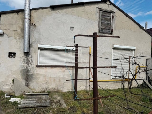 Eladó telek, Szigetszentmiklóson 45 M Ft, 2+3 szobás